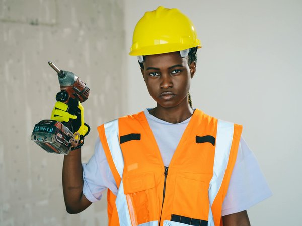 Pinces essentielles : 5 raisons de les utiliser dans vos projets