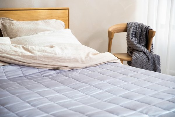 Couette tempérée fabrication française : confort tout en douceur