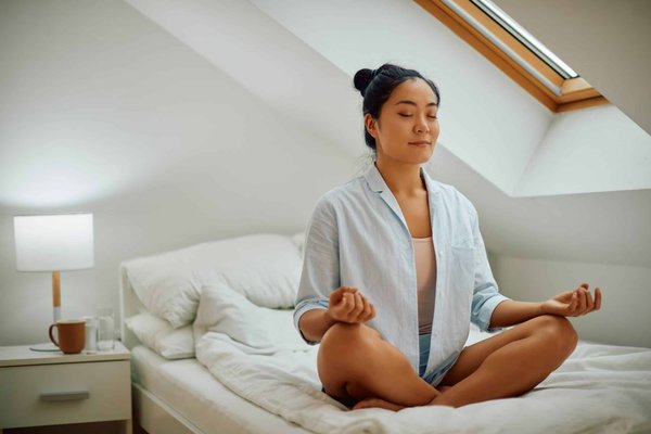 Comment créer un espace de détente zen autour de sa piscine