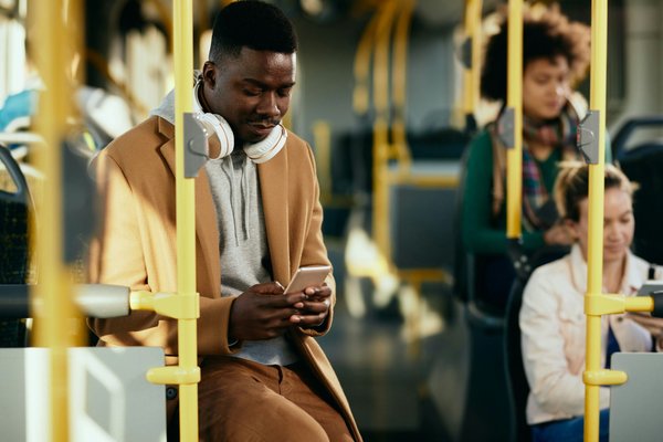 Location plateau porte voiture : louez un transporteur pratique